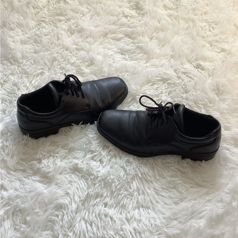EUC Stafford Boys Dress Shoes Brandon Ox Black 4M